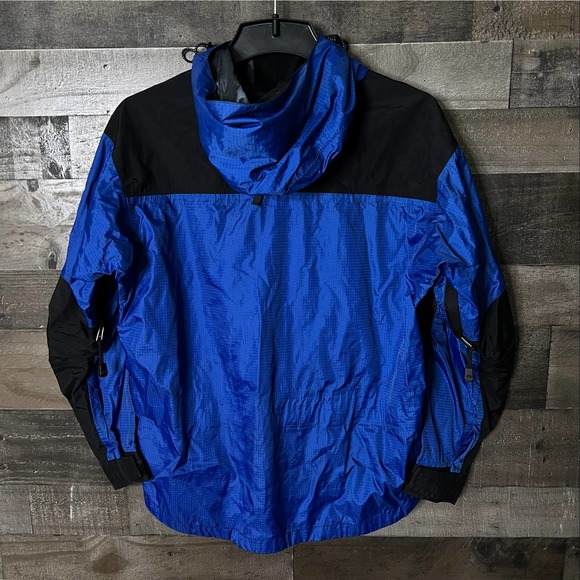 SOLD The North Face Summit Series Goretex XCR Rain Jacket Small - Picture 3 of 4